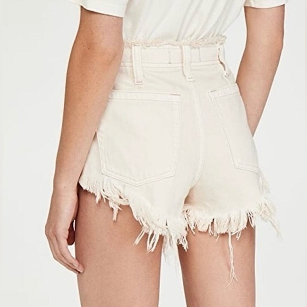 Free People Women's Cream Shorts | Size 27"  NWOT Excellent Free People